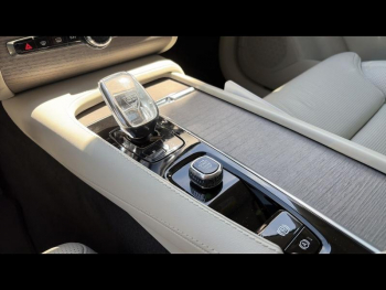 Photo 24 du bon plan VOLVO XC90 T8 AWD 310 + 145ch Ultimate Style Chrome Geartronic occasion à 55900 €