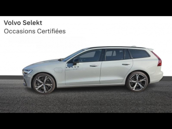 Photo 2 du bon plan VOLVO V60 T6 AWD 253+145ch Plus Style Dark Geartronic 8 occasion à 61900 €