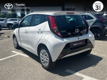 Photo 2 du bon plan TOYOTA Aygo 1.0 VVT-i 72ch x-play 5p MY20 occasion à 11490 €