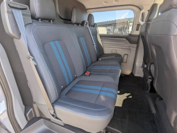 Photo 10 du bon plan FORD Transit Custom Fg VUL 320 L1H1 2.0 EcoBlue 170ch Cabine Approfondie Sport BVA8 occasion à 42320 €