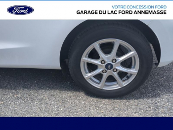 Photo 4 du bon plan FORD Fiesta 1.5 TDCi 85ch Stop&Start Trend 3p Euro6.2 occasion à 10390 €