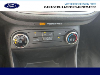 Photo 19 du bon plan FORD Fiesta 1.5 TDCi 85ch Stop&Start Trend 3p Euro6.2 occasion à 10390 €