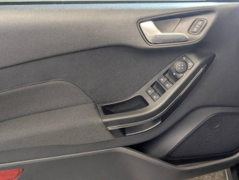 Photo 6 du bon plan FORD Fiesta 1.0 Flexifuel 95ch Active X 5p occasion à 17989 €
