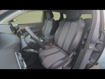 Photo 23 du bon plan PEUGEOT 3008 1.2 PureTech 130ch S&S Allure Pack occasion à 18900 €