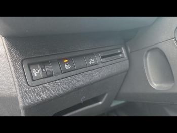 Photo 28 du bon plan PEUGEOT 3008 1.2 PureTech 130ch S&S Allure Pack occasion à 18900 €