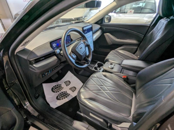 Photo 8 du bon plan FORD Mustang Mach-E 269ch Standard Range 72,6kWh Mach-E Propulsion occasion à 32900 €