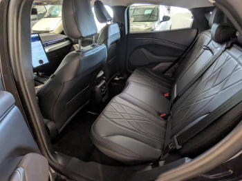 Photo 9 du bon plan FORD Mustang Mach-E 269ch Standard Range 72,6kWh Mach-E Propulsion occasion à 32900 €