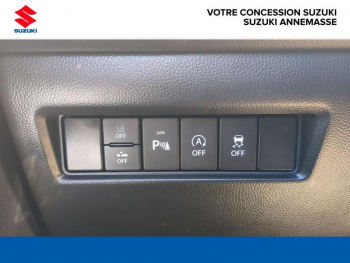 Photo 10 du bon plan SUZUKI Swift 1.2 Dualjet Hybrid 83ch Pack AllGrip occasion à 16490 €