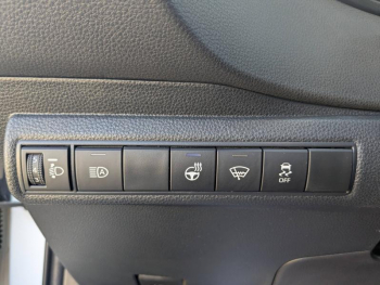 Photo 11 du bon plan SUZUKI Swace 1.8 Hybrid 122ch Privilège occasion à 18490 €