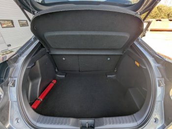 Photo 20 du bon plan TOYOTA C-HR 2.0 Hybride 200ch Design NG23 occasion à 27990 €