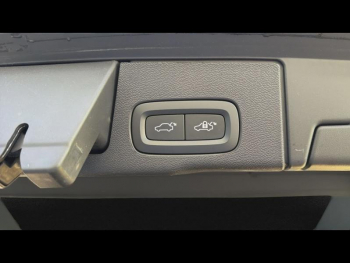 Photo 8 du bon plan VOLVO XC60 T6 AWD 253 + 145ch Plus Style Dark Geartronic occasion à 44900 €