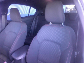 Photo 22 du bon plan FORD Focus 1.0 EcoBoost 125ch ST-Line occasion à 11900 €