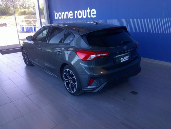 Photo 27 du bon plan FORD Focus 1.0 EcoBoost 125ch ST-Line occasion à 11900 €