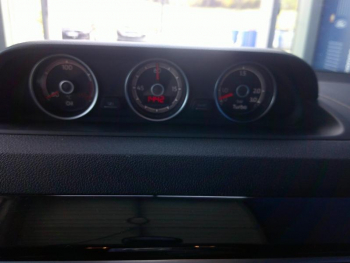 Photo 10 du bon plan VOLKSWAGEN Coccinelle Cabriolet 1.4 TSI 150ch BlueMotion Technology Couture Exclusive DSG7 occasion à 19900 €