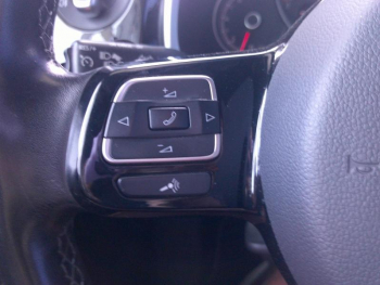 Photo 12 du bon plan VOLKSWAGEN Coccinelle Cabriolet 1.4 TSI 150ch BlueMotion Technology Couture Exclusive DSG7 occasion à 19900 €