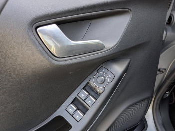 Photo 8 du bon plan FORD Puma 1.0 Flexifuel 125ch S&S mHEV ST-Line X occasion à 18990 €