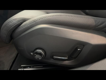 Photo 12 du bon plan VOLVO V60 B4 197ch Plus Style Dark DCT 7 occasion à 47990 €