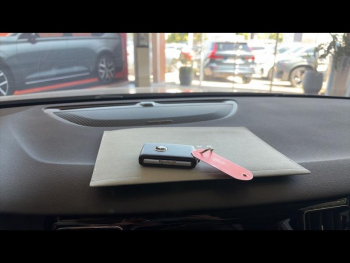 Photo 22 du bon plan VOLVO V60 B4 197ch Plus Style Dark DCT 7 occasion à 47990 €
