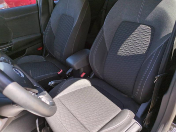 Photo 16 du bon plan FORD Puma 1.0 Flexifuel 125ch S&S mHEV Titanium Business occasion à 17900 €