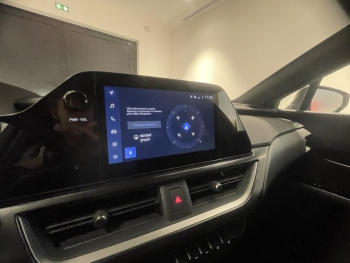 Photo 23 du bon plan LEXUS UX 300h F SPORT Design 2WD occasion à 31990 €