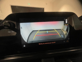 Photo 24 du bon plan LEXUS UX 300h F SPORT Design 2WD occasion à 31990 €