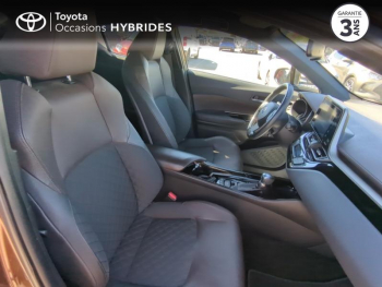 Photo 6 du bon plan TOYOTA C-HR 122h Distinctive 2WD E-CVT RC18 occasion à 17990 €