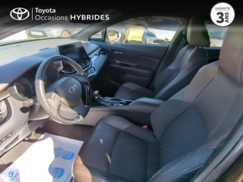 Photo 11 du bon plan TOYOTA C-HR 122h Distinctive 2WD E-CVT RC18 occasion à 17990 €