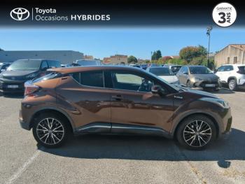 Photo 17 du bon plan TOYOTA C-HR 122h Distinctive 2WD E-CVT RC18 occasion à 17990 €
