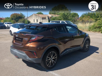 Photo 18 du bon plan TOYOTA C-HR 122h Distinctive 2WD E-CVT RC18 occasion à 17990 €