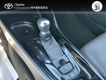 Photo 21 du bon plan TOYOTA C-HR 122h Distinctive 2WD E-CVT RC18 occasion à 17990 €