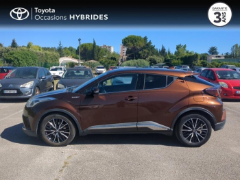 Photo 24 du bon plan TOYOTA C-HR 122h Distinctive 2WD E-CVT RC18 occasion à 17990 €