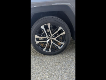 Photo 10 du bon plan TOYOTA RAV4 2.5 Hybride 185ch Lounge 2WD NG occasion à 51490 €