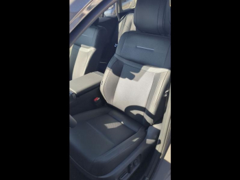 Photo 19 du bon plan TOYOTA RAV4 2.5 Hybride 185ch Lounge 2WD NG occasion à 51490 €