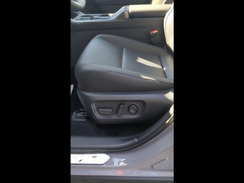 Photo 20 du bon plan TOYOTA RAV4 2.5 Hybride 185ch Lounge 2WD NG occasion à 51490 €