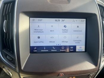 Photo 30 du bon plan FORD S-MAX 2.5 Duratec 190ch Hybrid ST-Line eCVT occasion à 35900 €
