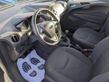 Photo 8 du bon plan FORD Transit Courier VUL 1.0E 100ch Stop&Start Trend occasion à 11590 €