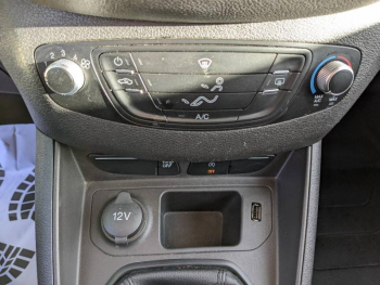 Photo 10 du bon plan FORD Transit Courier VUL 1.0E 100ch Stop&Start Trend occasion à 11590 €