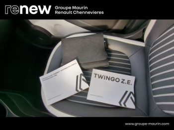 Photo 28 du bon plan RENAULT Twingo E-Tech Electric Techno R80 Achat Intégral occasion à 13999 €