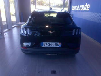Photo 24 du bon plan FORD Mustang Mach-E 269ch Standard Range 72,6kWh Mach-E Propulsion occasion à 34900 €