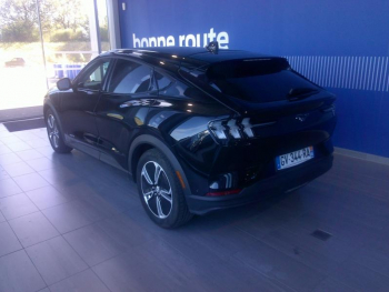 Photo 25 du bon plan FORD Mustang Mach-E 269ch Standard Range 72,6kWh Mach-E Propulsion occasion à 34900 €