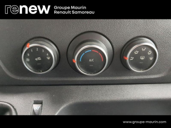 Photo 21 du bon plan RENAULT Master Fg VUL F3300 L2H2 2.3 Blue dCi 150ch Grand Confort Euro6 occasion à 15900 €