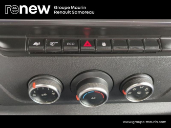 Photo 22 du bon plan RENAULT Master Fg VUL F3300 L2H2 2.3 Blue dCi 150ch Grand Confort Euro6 occasion à 15900 €