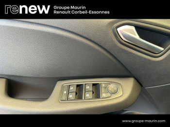 Photo 13 du bon plan RENAULT Clio 1.6 E-Tech hybride 145ch Evolution occasion à 17190 €