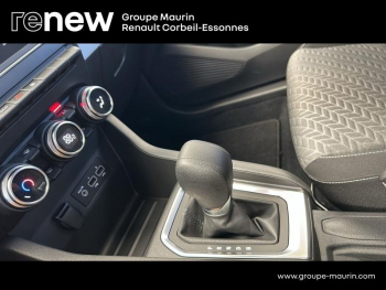 Photo 15 du bon plan RENAULT Clio 1.6 E-Tech hybride 145ch Evolution occasion à 17190 €