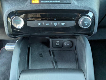 Photo 15 du bon plan FORD Kuga 2.5 Duratec 243ch Hybride Rechargeable ST-Line X Powershift occasion à 34900 €