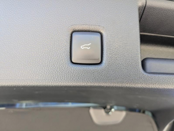 Photo 24 du bon plan FORD Kuga 2.5 Duratec 243ch Hybride Rechargeable ST-Line X Powershift occasion à 34900 €