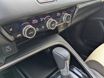 Photo 21 du bon plan HONDA HR-V 1.5 i-MMD 131ch e:HEV Executive occasion à 25990 €