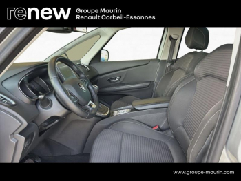 Photo 11 du bon plan RENAULT Grand Scenic 1.3 TCe 140ch Evolution EDC 7 places occasion à 22290 €