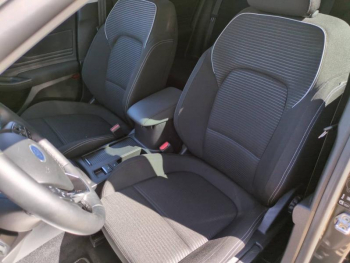 Photo 16 du bon plan FORD Focus 1.0 Flexifuel mHEV 125ch Titanium X Business occasion à 19900 €
