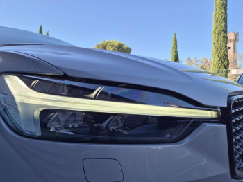 Photo 21 du bon plan VOLVO XC60 T8 AWD 310 + 145ch Polestar Engineered Geartronic occasion à 48490 €